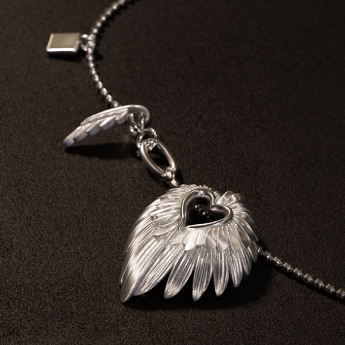 Wing-Shaped Silver Pendant Necklace